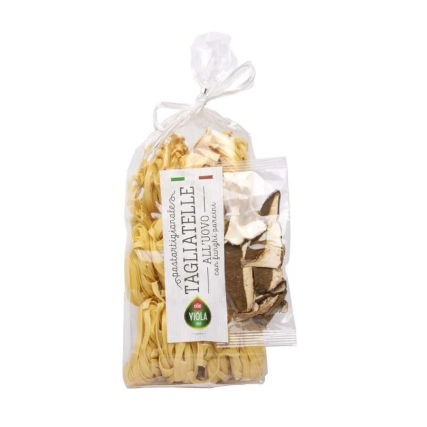 TAGLIATELLE CON FUNGHI PORCINI